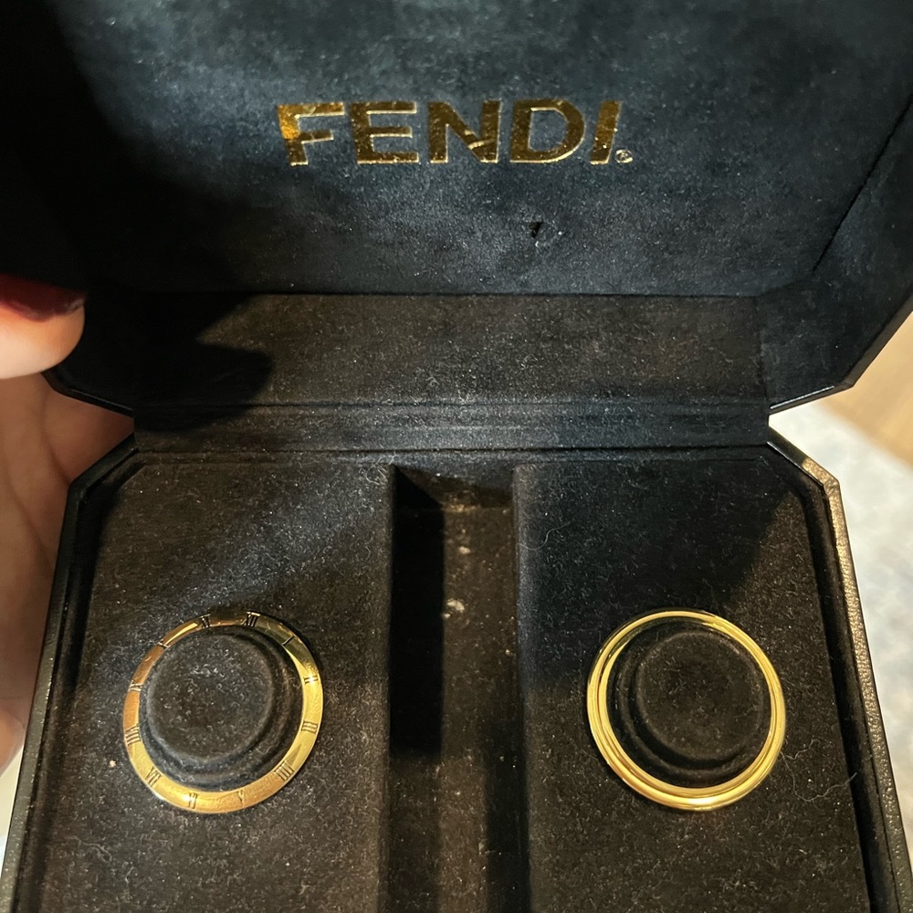 VINTAGE FENDI gold watch - Picture 2 of 10